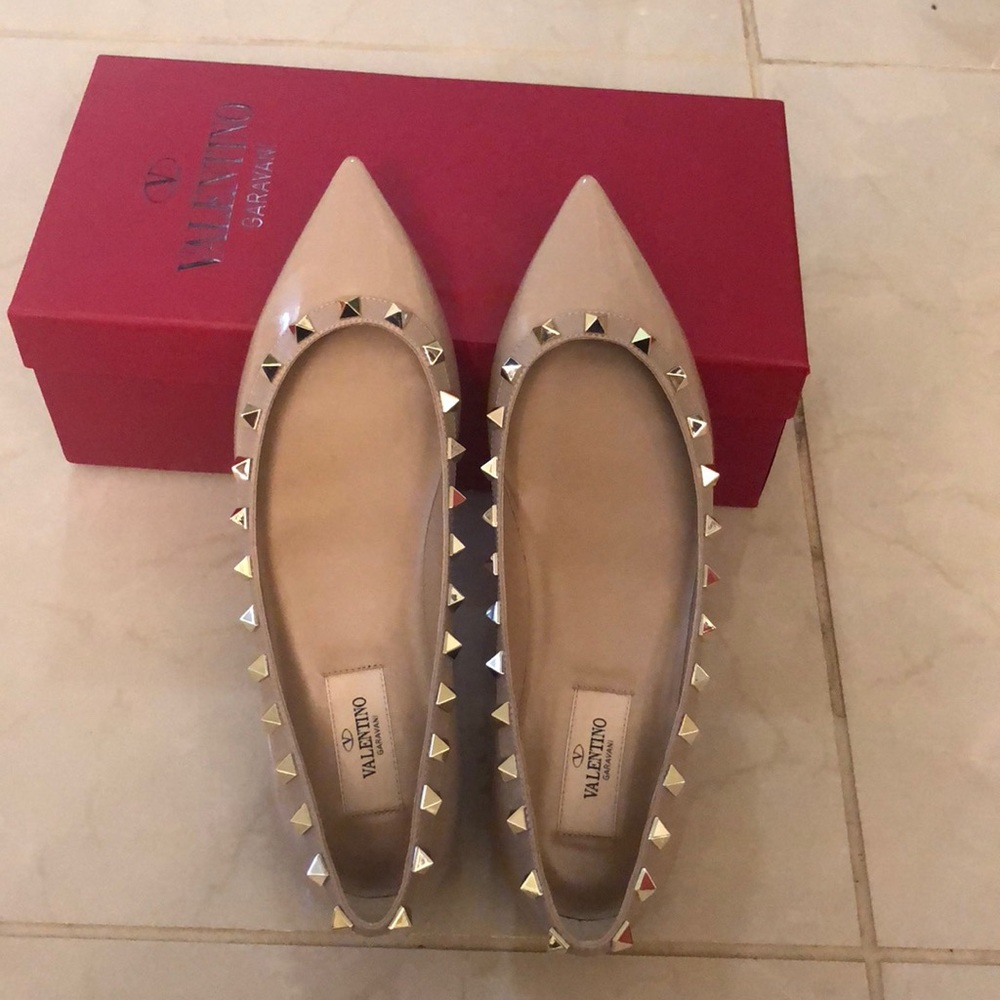 Nude Valentino Rockstud Flats